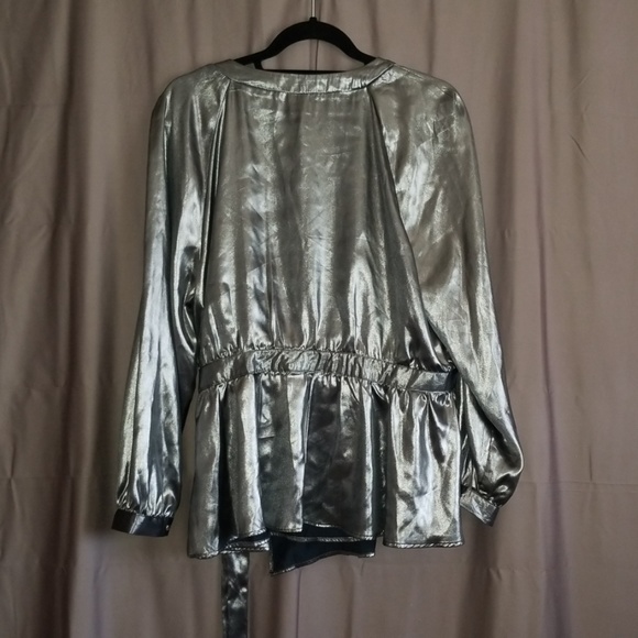 ⭕5/$25⭕New! WhoWhatWear Metallic Wrap Blouse - Picture 7 of 8